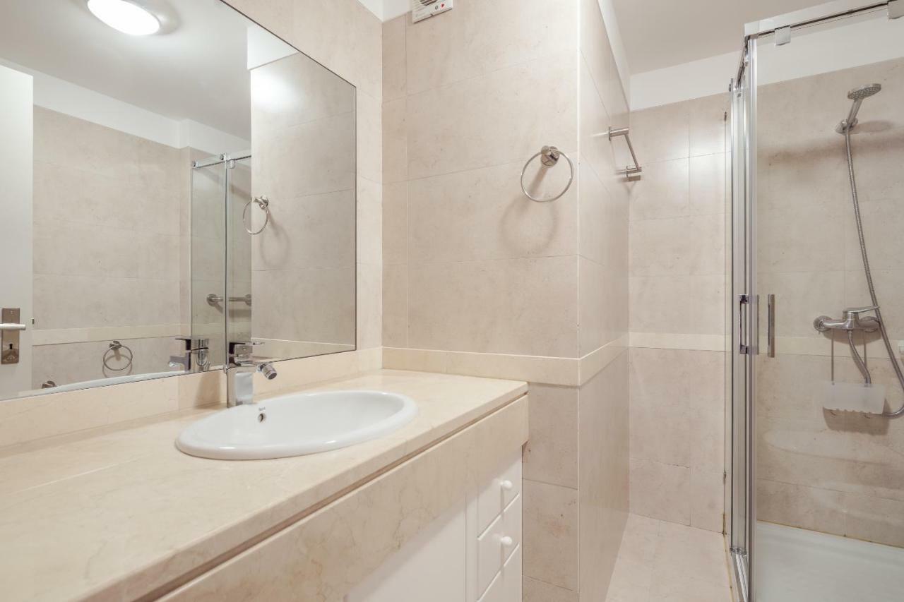 Elegant Apartment With Sea Views By Trip2Portugal Funchal  Exteriör bild