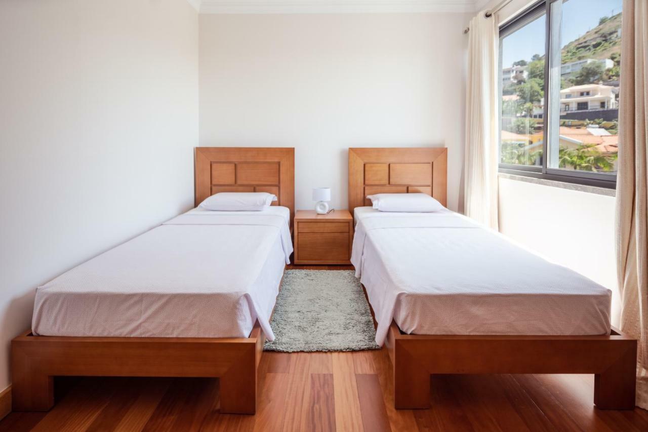Elegant Apartment With Sea Views By Trip2Portugal Funchal  Exteriör bild